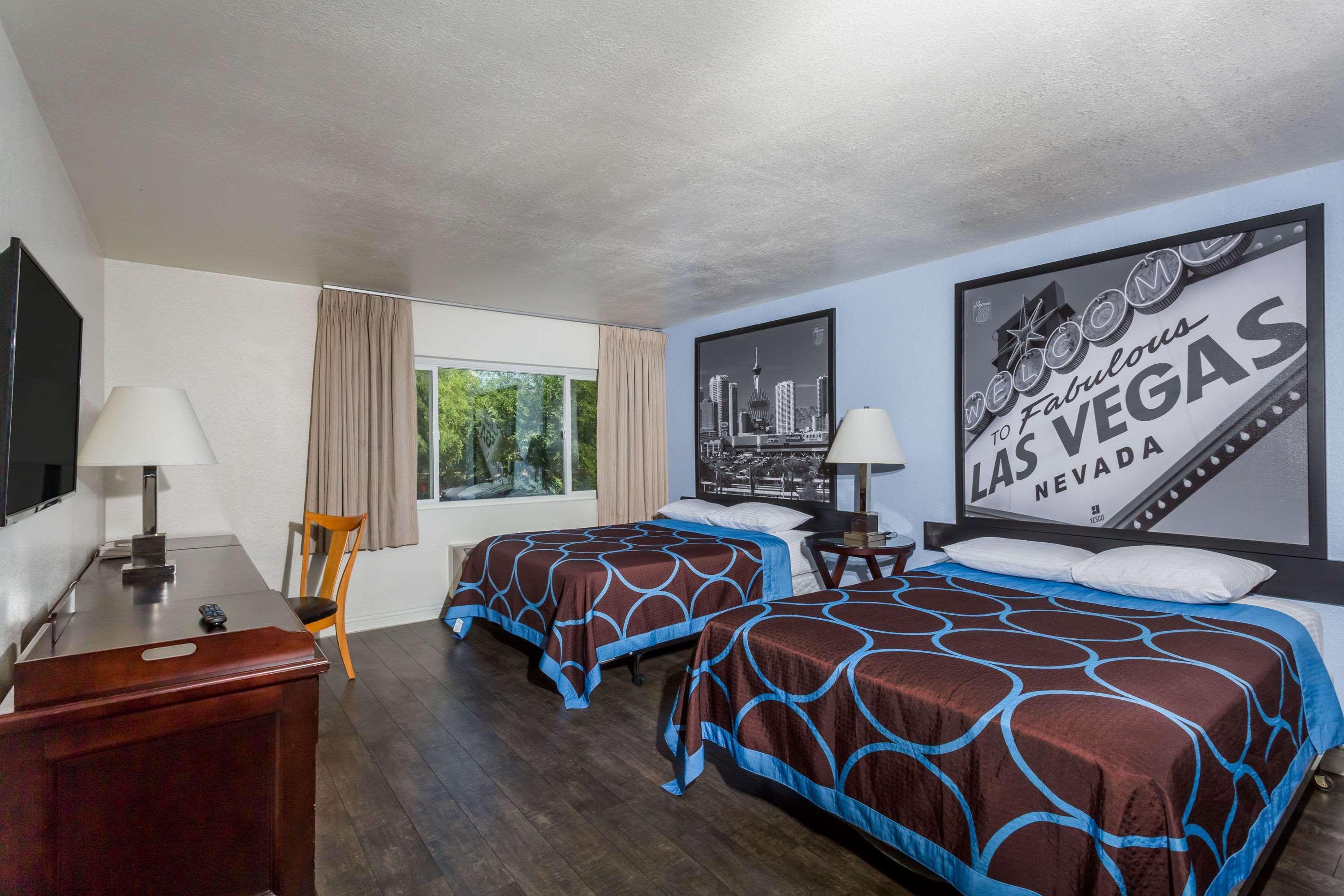 Super 8 By Wyndham Las Vegas North Strip/Fremont St. Area Bagian luar foto