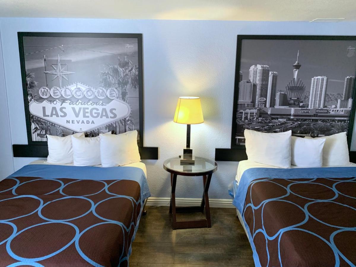 Super 8 By Wyndham Las Vegas North Strip/Fremont St. Area Bagian luar foto